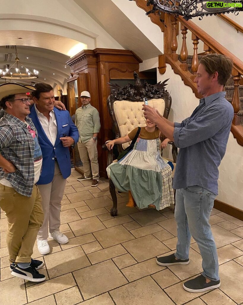 Tim Heidecker Instagram - What an honor to take a number of pictures of Brit Barr and @vicbergeriv at Maders . @bretbaier Let’s Party!!!!!!!!!!!!!