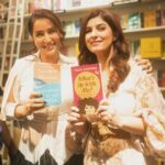 Tisca Chopra Instagram - Welcome to Paradise has the characteristic keen observation, satiric wit and delicious darkness that one has come to expect from @twinklerkhanna .. but this book is far more more adventurous and certainly more subversive .. a must read! I was honoured to attend a packed @tweakindia book club session last evening .. where the loveliest Twinkle and I chatted about her writing process .. (more on that later) Some images are from the mad traffic we found on the way to @crosswordbookstores .. #everydayslay #tweakindiabookclub #welcometoparadise Crossword