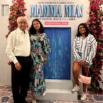 Tisca Chopra Instagram - Voulez-vous? Beaucoup, oui !! You had to be there to feel the electric energy, the whole auditorium was on their feet, dancing and clapping @abba songs at the #MamaMia premiere (check stories for videos) I had seen #MamaMia on Broadway but it was another level of fun to watch it with the little Ms and her bestie And of course my dad .. who was seeing it for the first time ♥️ #NitaAmbani ma’am you gave us @nmacc.india and have brought such joie de vivre to the Mumbai cultural scene .. a giant thank you to you and your team!! Styled by @stylemuze 👗 @vidhiwadhwani_label 👜 @okhtein 👡 @gianvitorossi #mamamia #nmacc #music #abba #dancingqueen #art #culture #show #mumbai Nita Mukesh Ambani Cultural Centre
