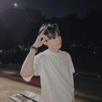 Tor Supakorn Wuttinansurasit Instagram - • วันสุดท้ายของปี 2023 • ปีนี้เป็นปีที่ครบรสชาติจริงๆ ไปสุดทุกทาง😭 ทั้งสิ่งที่มีปัญหาสร้างความทุกข์สุดๆและสิ่งที่สร้างความสุขสุดๆ ไปสุดจริงๆ สามารถบอกได้เลยว่า " ผ่านปีนี้ไปได้แล้ว ต่อ มึงโครตเก่งเลย 🫶🏻 " ขอบคุณทุกๆคนที่ซัพพอร์ตผมคนนี้เสมอ ไม่มีทุกคนผมคงไม่สามารถผ่านปัญหาต่างๆได้ ปีนี้เป็นปีที่ผมเปิดโลกความคิดมากๆเลย อยากโอบกอดทุกคนและตัวเองมากๆเลย แล้วตะโกนดังๆเลยว่า "ขอบคุณทุกคนนะครับ" นี่เป็นการพิมพ์คำว่า " ทุกคน " แล้วภาพของแต่ละคนลอยขึ้นมาเลยอ่ะ 🥹 รักและขอบคุณมากๆเลยนะครับ❤️ ขอโทษ ถ้าปีนี้ผมไปทำอะไรไม่ดีใส่ใครด้วยนะครับผมไม่ได้ตั้งใจแน่ๆ 🙏🏻 🦋 ปีนี้ผมมี องศาสูญ #AbsoluteZeroSeries เป็นของตัวเองแล้วนะ ขออวดหน่อย เย้ 🫶🏻🥹 🦋 ปีนี้ผมภูมิใจกันตัวเองเป็นแล้วนะครับ 🎉 2024 นายช่วยใจดีกับเราหน่อยนะ และก็ลาก่อน 2023 เราจะจำนายไม่ลืมเลย🫡 #torsupakorn #2023 #goodbye2023