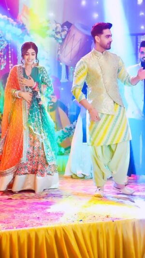 Twinkle Arora Instagram - Cant stop laughing 😂😂😂 Advait’s reaction 😂
.

..
.
.
.
.
.
.
.
.
#admat #blooper #twinklians