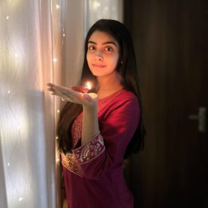 Twinkle Arora Instagram - Simple and safe Diwali ❣️🪔