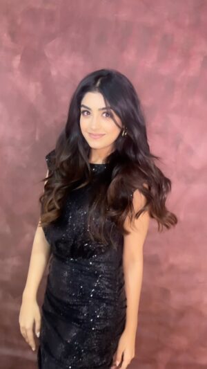 Twinkle Arora Instagram - Wow? 
.
.
.
.
.
.
#twinkle #twinklians #trend