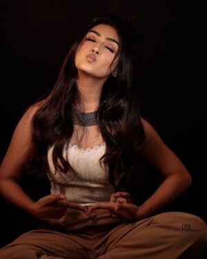 Twinkle Arora Instagram - A little naughty and a little cute 

Pic credit @ajcreationz 
Makeup @makeupby_gursimran 
.
.
.

.
.#twinkle #photoshoot #twinklians