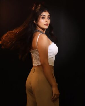 Twinkle Arora Instagram - Wait did u call me?😍

Pic credit @ajcreationz 
Makeup @makeupby_gursimran 
.
.
.

.
.#twinkle #photoshoot #twinklians