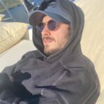 Ulvi Kahyaoğlu Instagram - kapüşon ve şapka seviyorum, herkesin bayramını kutluyorum.