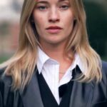Valerie Huber Instagram - @valerie__huber die Schauspielerin, Sängerin, Aktivistin und Initiatorin des offenen Briefs für mehr Klimaschutz an die Regierung, unterstützt nun auch uns bei der Wiedereinbringung der Klimaklage der 12 Kinder- und Jugendlichen. Von einer lebenswerten Zukunft zu träumen muss generationsübergreifend möglich sein! 💜💥 Folgt CLAW - der Initiative für Klimarecht und bleibt zum Thema Klimaklagen auf dem Laufenden! 🌎 🎥 @philmelc __ #wirklagenbisihrhandelt #climatelitigation #menschenrechte #fightforyourhumanright #klimaklagen #klimaklage #kinderrechte #jugendfürklimagerechtigkeit #klimapolitik Austria