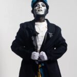 Vermelha Noir Instagram - Ball de novelas mexicanas Para esta pasarela tenía pensado realizar vestuarios inspirados en las historias de dos personas muy importantes en mi vida y comienza así: Un niño hijo de un ferrocarrilero, cuya madre murió cuando el era muy joven, un día entre algunas piezas de basura encuentra un saco el cual lo usa en un inicio para cubrirse totalmente hasta que poco a poco comienza a usarlo como falda, sabiéndose desde corta edad que el, realmente, no siempre ha encajado en el lugar o mejor dicho, en el cuerpo que el se encuentra... Así que este es el comienzo para que no el, sino ella, cumpla sus metas y sus más grandes anhelos. En el siguiente post seguirá el resto de esta historia... . Fotografía y dirección C @edith.rodriguez_photography Asistencia @gi__sixx Edición @maneoseafufus Nail art: @jewelry___nails Dress: @gonzaaloyola Peinado: @astrid.the.kween Makeup & styling: Vermelha Noir . 💄 PRODUCTOS 💄 ⚪Base : Corrector blanco de veronica 🖤 Contour: @bodypaintbykj 👁️ Ojos y contour : @jeffreestarcosmetics @morphe2 @jamescharles . #fashion #drag #gay#art #makeup #lgbt #photograph #instagay #dragqueen #rpdr #rupauldragsrace #instadrag #dragrace#lgbtq #queen # #dragmakeup #instagay ##dragqueyensoyfinstagram #gayboy #dragqueenmakeup #fashion #fashiondesigner #makeupartist #style #art #localqueen #dragartistsofcolor Queretaro