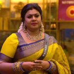 Vichithra Instagram - Sunday Bigg boss. #vote . @ray_loom_of_silk_and_cotton Made from pure silk, they drape beautifully on the body and can be styled in various ways. . Support and vote people. 💛 . . . #vichitra #bigboss #bigboss7 #biggbosstamil #disneyhotstar #disneyhotstarplus