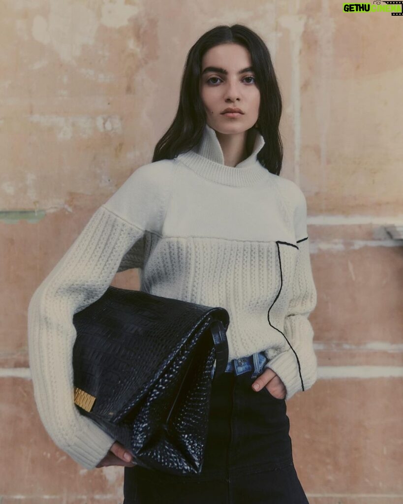 Victoria Beckham Instagram - Tactile knits, paired with the Jumbo Croc-Effect #VBChain. Discover #VBPSS24 at VictoriaBeckham.com and at 36 Dover Street.