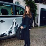 Victoria Beckham Instagram - On my way to @TheOfficialSelfridges to launch @VictoriaBeckhamBeauty!!! Kisses xx