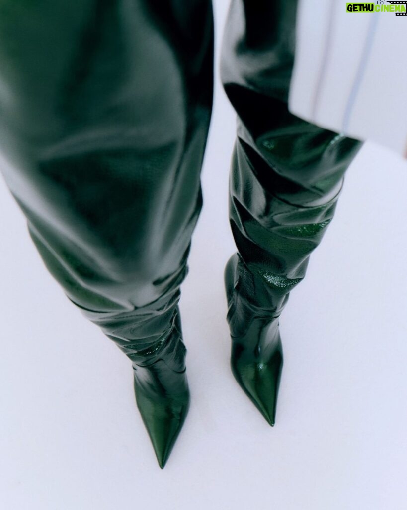 Victoria Beckham Instagram - A step ahead. Discover the Thigh High Pointy Boot at VictoriaBeckham.com and at 36 Dover Street.