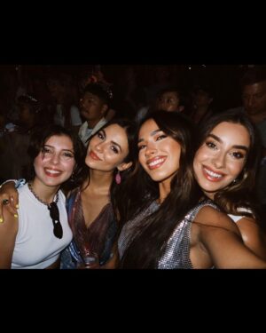Victoria Justice Instagram - A night to remember 🤩🫶🏼 
#ErasTour