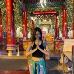 Victoria Justice Instagram - Physically in LA, but mentally still here 🥹🫶🏼🇹🇭🥭🙏🏼 Bangkok, Thailand