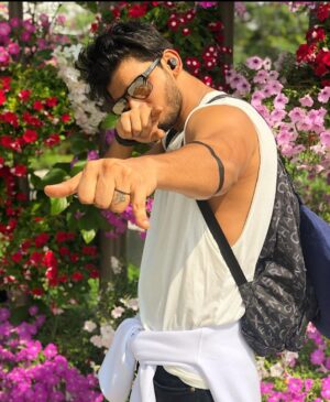 Vijay Varma Instagram - ⭐️

#bigboss #vijaytelevision #disneyplushotstar
