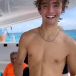 Vincent Michael Webb Instagram - Fun catamaran tour from Cancún to Isla Mujeres! ☀️ #catamaran #boatlife #cancun #cancunlife #teenboy #16yearsold #teenactor #vivamexico #islamujeres #vivalavida #vincentwebb #vincentcancun @vincentwebb.official Cancún México