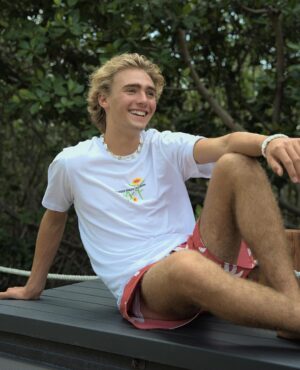 Vincent Michael Webb Instagram - Happy in Cancún! 
Photos by @dreykenlawes 
#cancunphotographer #cancunmexico #pullandbearcommunity #teenmodel #16yearsold #blondemodel #vincentcancun