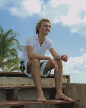 Vincent Michael Webb Instagram - Dockside in Cancún 
Photos by @dreykenlawes 
📸 
#cancunphotographer #cancunlife #teenmodelsearch #teenactor #16yearsold #beachboy #vincentcancun #vincentwebb