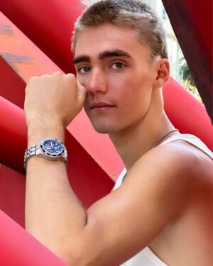 Vincent Michael Webb Instagram - @vincentcancunofficial 
💇‍♂️ #newlook #crewcut 
#teenactor #teenmodel #vincentwebb #vincentcancun