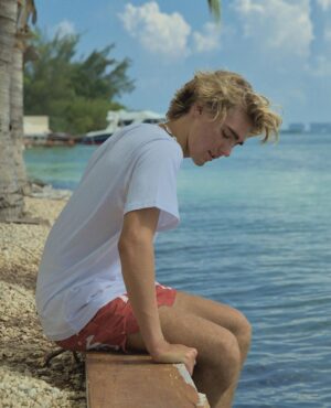 Vincent Michael Webb Instagram - Happy in Cancún! 
Photos by @dreykenlawes 
#cancunphotographer #cancunmexico #pullandbearcommunity #teenmodel #16yearsold #blondemodel #vincentcancun
