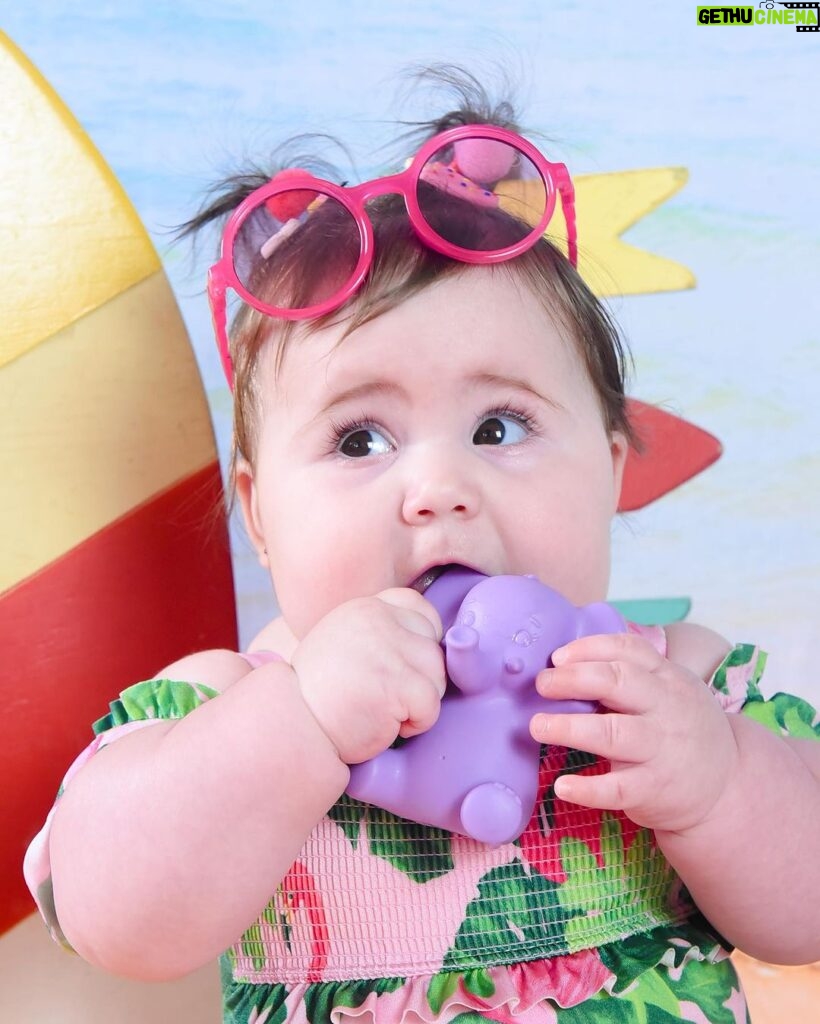 Vitória Moraes Instagram - Aí que delícia o velão ☀️ Mais ou menos né, que calor é esse galela? Precisei me refrescar sabe! Sessão de acompanhamento de 7 meses!