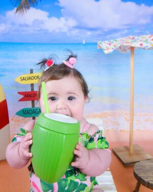Vitória Moraes Instagram - Aí que delícia o velão ☀️ Mais ou menos né, que calor é esse galela? Precisei me refrescar sabe! Sessão de acompanhamento de 7 meses!