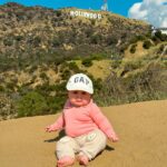 Vitória Moraes Instagram – Curtindo um parque e brincando na grama e na terra em Hollywood, vê se não é metida essa menina! Hollywood, California