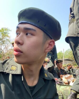 Vittawin Panichtamrong Instagram - ชนไก่ จบเกม