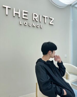 Vittawin Panichtamrong Instagram - ก่อนขึ้นงานใหญ่ ไว้ใจ THERITZ ClINIC 

#หล่อให้สุดที่เดอะริทซ์คลินิก #สวยให้สุดที่เดอะริทซ์คลินิก  #หมอริทTHERITZ #THERITZCLINIC  หล่อ#THERITZSiamFlagship