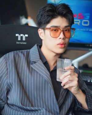 Vittawin Panichtamrong Instagram - แลนมาร์คของทุกไลฟสไตล์คนรุ่นใหม่เปิดแล้วครับ 

True 5G PRO HUB คอมมิวนิตี้แลนมาร์คสุดสร้างสรรค์ใจกลางเมือง ที่ Siam Discovery ชั้น 4 

#True5GProHub 
#ProHubThailand 
#Siamdiscovery
#jinloe #HollywoodAsianRisingStar
#vicvittawin