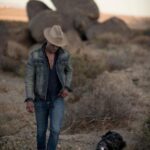 Walton Goggins Instagram - From soup to nuts… or close to it. Good drinks with good friends… Happy international GIN day! @mulholland.spirits @sgwsofnv