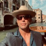 Walton Goggins Instagram - Been radio silent for a bit cause we’ve been out in the world filming in some places I’m not at liberty to talk about… but suffice it to say… they’ve been fucking amazing!! Went from this… to this in the last 24 hours… four stamps in the passport… and now ready for an Aperol Spritz! After a week of silence… it’s Time to party Italian style!!! Venice FF here we go. 🇮🇹 #dreaminwild