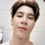 Wayne Song Instagram - 920🫶🏻