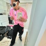 Wiz Khalifa Instagram - Ur phones actually a mirror