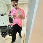 Wiz Khalifa Instagram - Ur phones actually a mirror