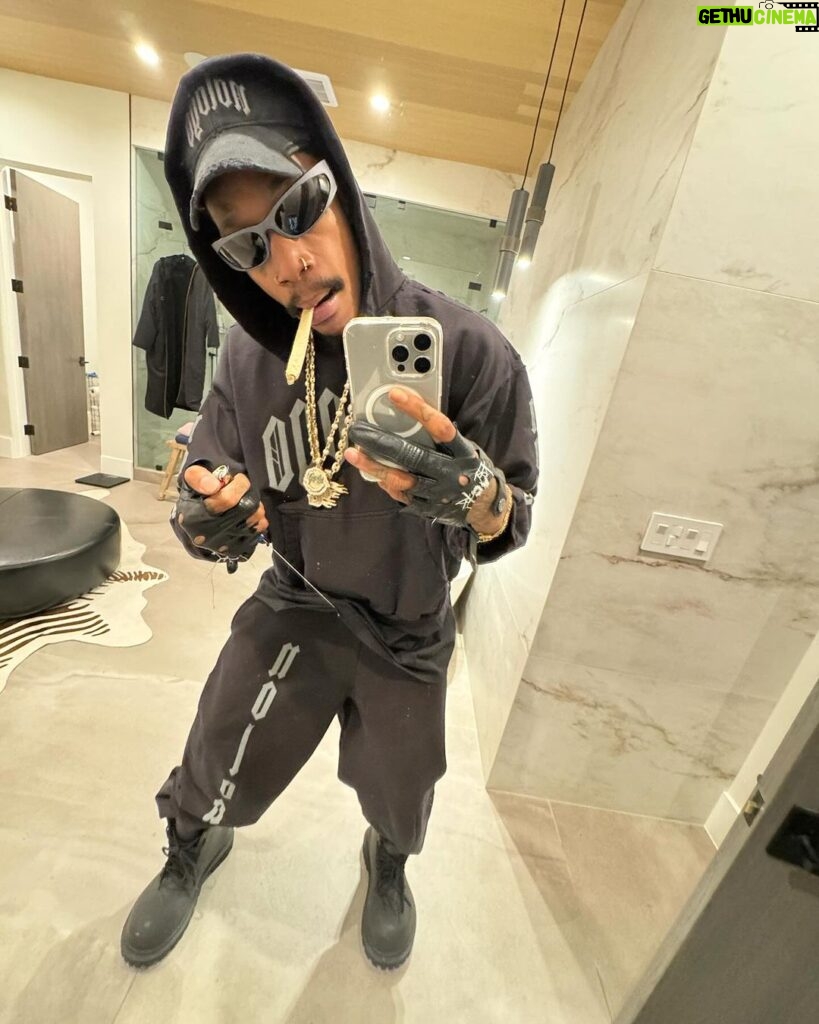 Wiz Khalifa Instagram - Day 31