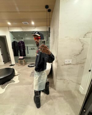 Wiz Khalifa Instagram - Unk ski 🎿