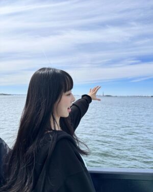 Wong Ka-Hei Instagram - 바다 넘 좋아💙