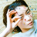 Yûka Eda Instagram - ある日急に、写真撮ってほしいと連絡がきて、初めましてで、宣材撮影させていただいた🪐 はじめましてだけど、はじめましてじゃないみたいで不思議だった〜森さん。たのしかった撮影。 これは、遊んでいいですかって聞いたらいいよってお許しいただいたので、撮ったきらきら宇宙の写真。(宣材じゃない) styling @harukiokamura hair make @paku_chan
