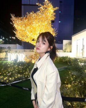 Yūka Murayama Instagram - クリスマスイベント↓↓↓

12月16日
場所は銀座
素敵なバー貸切です🍸
ツーショットチェキもあるよん
また詳細詳しく出たら教えるねん