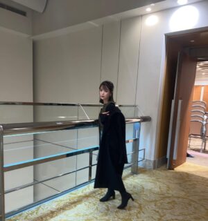Yūka Murayama Instagram - ウルトラセブン第2話「緑の恐怖」という事で
緑(カーキ？)の服を着てきました