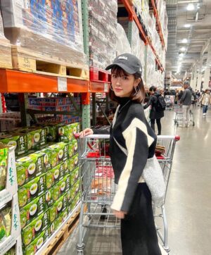 Yūka Murayama Instagram - ひさびさコストコ
 #costco 
 #03