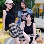 Yao Mi Instagram - 我的2個太陽集合了🧡🤍🖤 一個傻 一個智障 一個大聰明 自我介紹完畢🐣 @yyyrrr414 @sunyanen_ #2023Yaomi Beijing