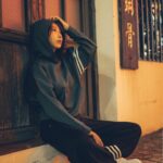 Yao Mi Instagram - 🌇 時間 經歷 沈澱 Photo： @liveforlive 全身： @adidasoriginals @originals_tw #2022Yaomi 橫店影城