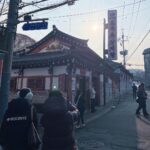 Yao Mi Instagram - 在人生的旅途中 我們遇見的每一個人 都有所啟發·給予意義 無論是從出發站相識 還是中轉站遇見 過程有人上車、有人下車 有收穫·有成長 2023列車即將到達 2024列車即將啟程 讓我們繼續 尋找美好 尋找自己 好好的感受生活 Happy New Year #充電完畢 #整裝出發 與我的充電寶 @yyyrrr414 第一次的出國旅行🩷💜 #2023Yaomi Seoul, Korea