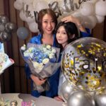 Yao Mi Instagram - 感恩一切💙🙏🏻🥹 謝謝我愛的人跟愛我的人在我身邊 這是最幸福的事 工作與興趣平衡 愛人與戰友共生 2024繼續向前行🐝 謝謝人生第一個送我愛馬仕的女人 @yyyrrr414 謝謝騙走我眼淚的女人 @sunyanen_ 謝謝遠端遙控驚喜的女人 @chenhui____ #房間門口開了一個小花舖 #是個被寵愛的好日子 @2023Yaomi #happybirthday