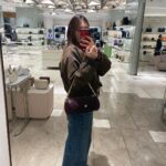 Yasmin Erbil Instagram - only mirror selfies🤎⚡️