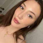 Yasmin Erbil Instagram - look at my eyes🪬🤎🤎