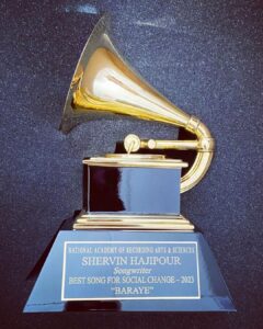 Yasmine Aker Instagram - This year, I had the honor of attending the Grammy’s with @azadeh.afsahi @shivaspix and @saraseyed — to be present for the award given to Shervin Hajipour @shervinine for his song 