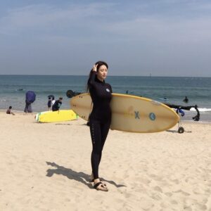 Ye Jung-hwa Instagram - 🏄🏻‍♀️🎬